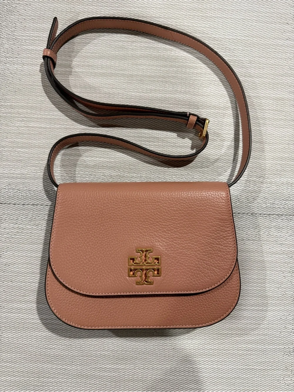 Tory Burch Pebbled Leather Crossbody in Warm Tan